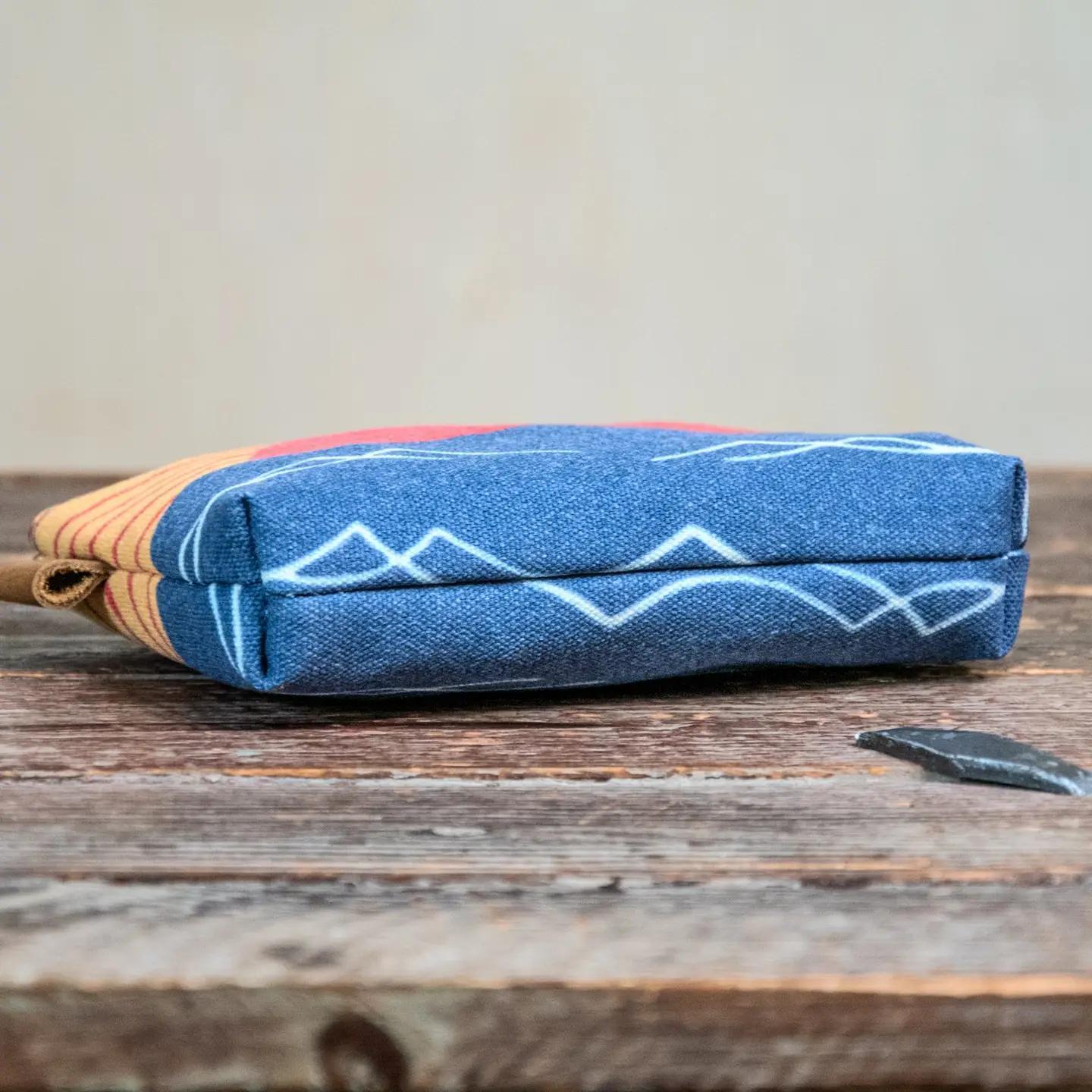 Sun & Sea Pouch
