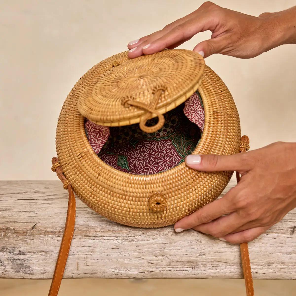 Ata Vine Round Canteen Crossbody