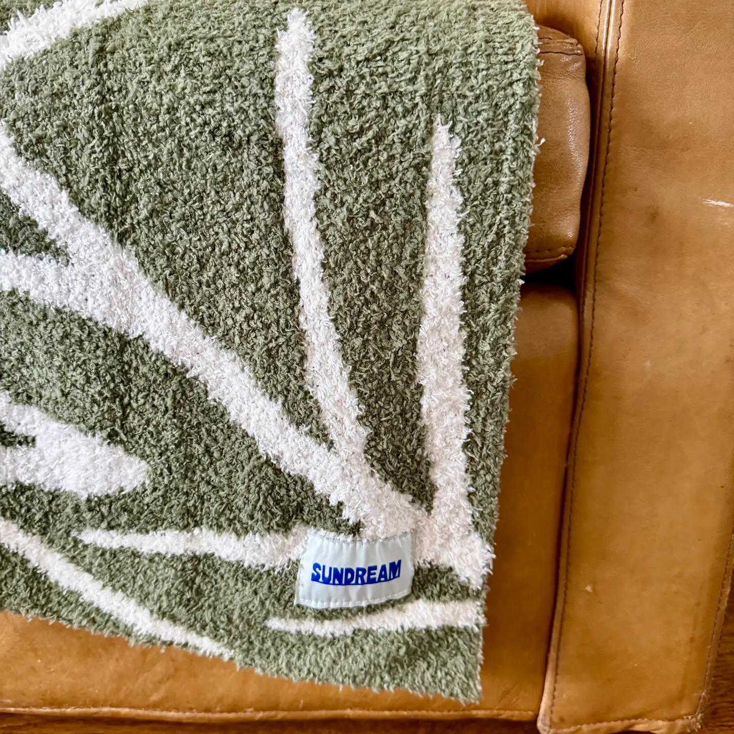 Canopy Plush Throw