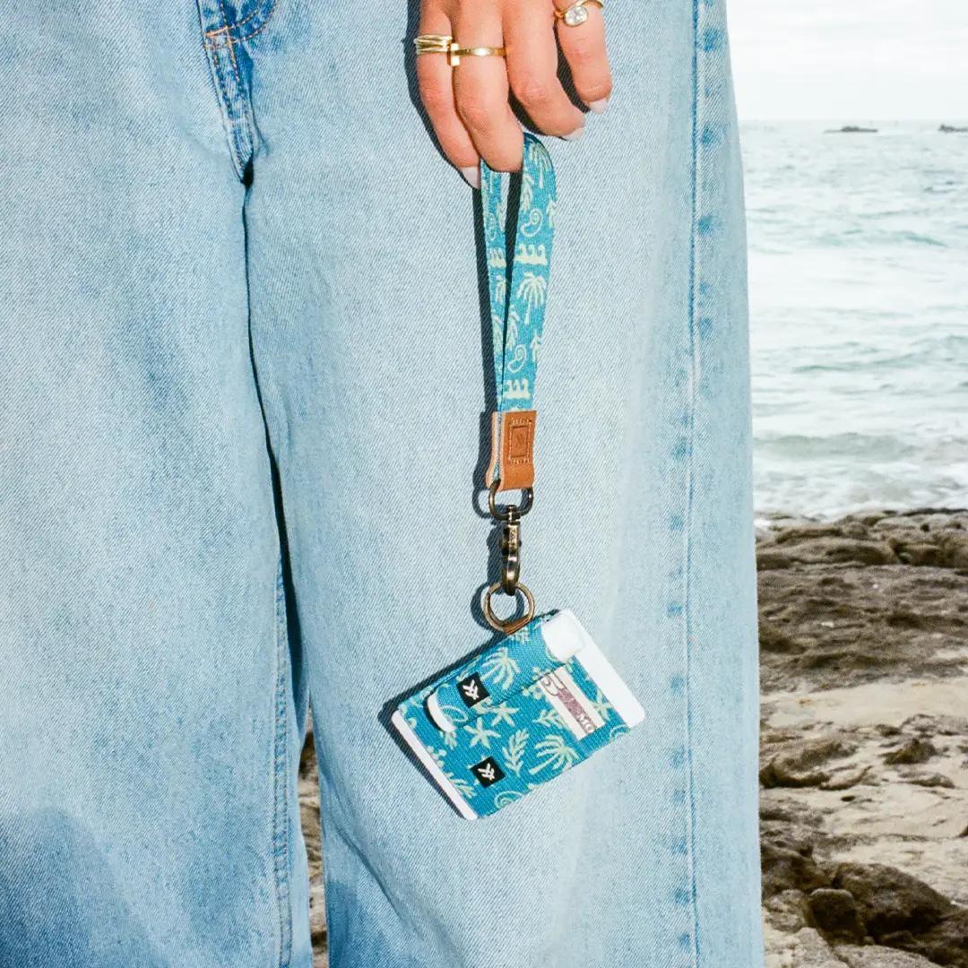 Aqua High Tide Elastic Wallet